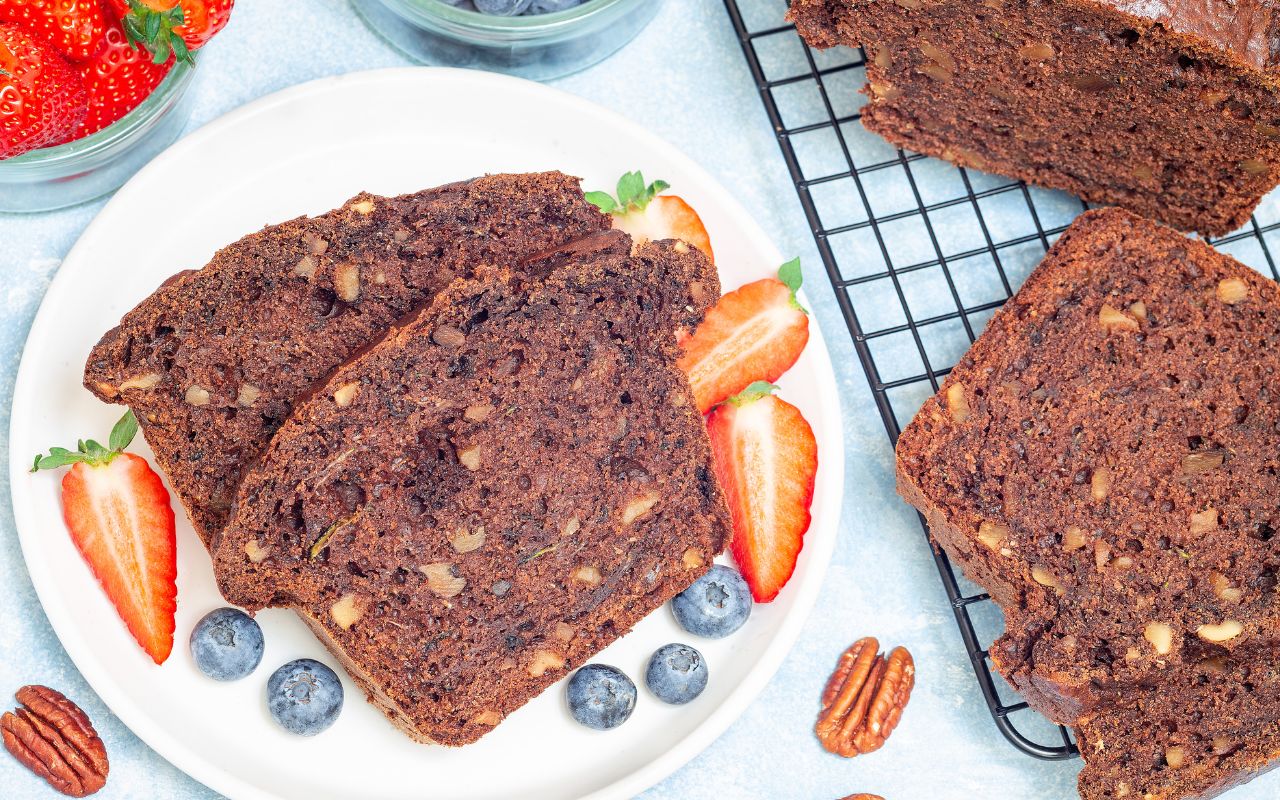 gâteau aux courgettes, dattes, noix et chocolat